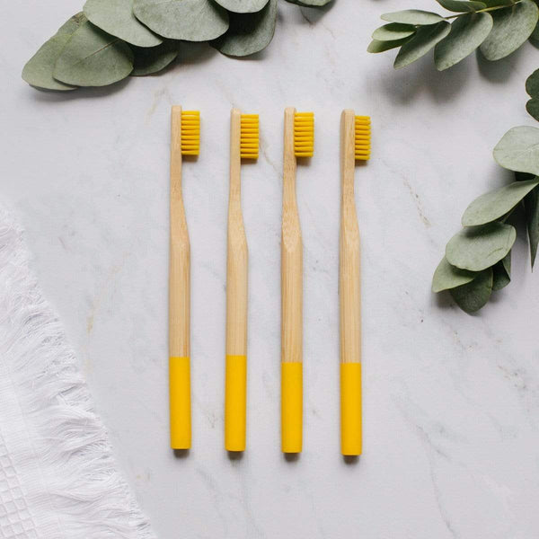 la-casa-del-bambu Amarillo Pack de 4 cepillos de dientes de alta calidad - 11 colores disponibles